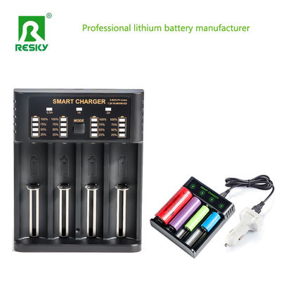 4.2V Cargador de batería recargable 4 ranuras 500mA 1A 2A para batería cilíndrica de iones de litio